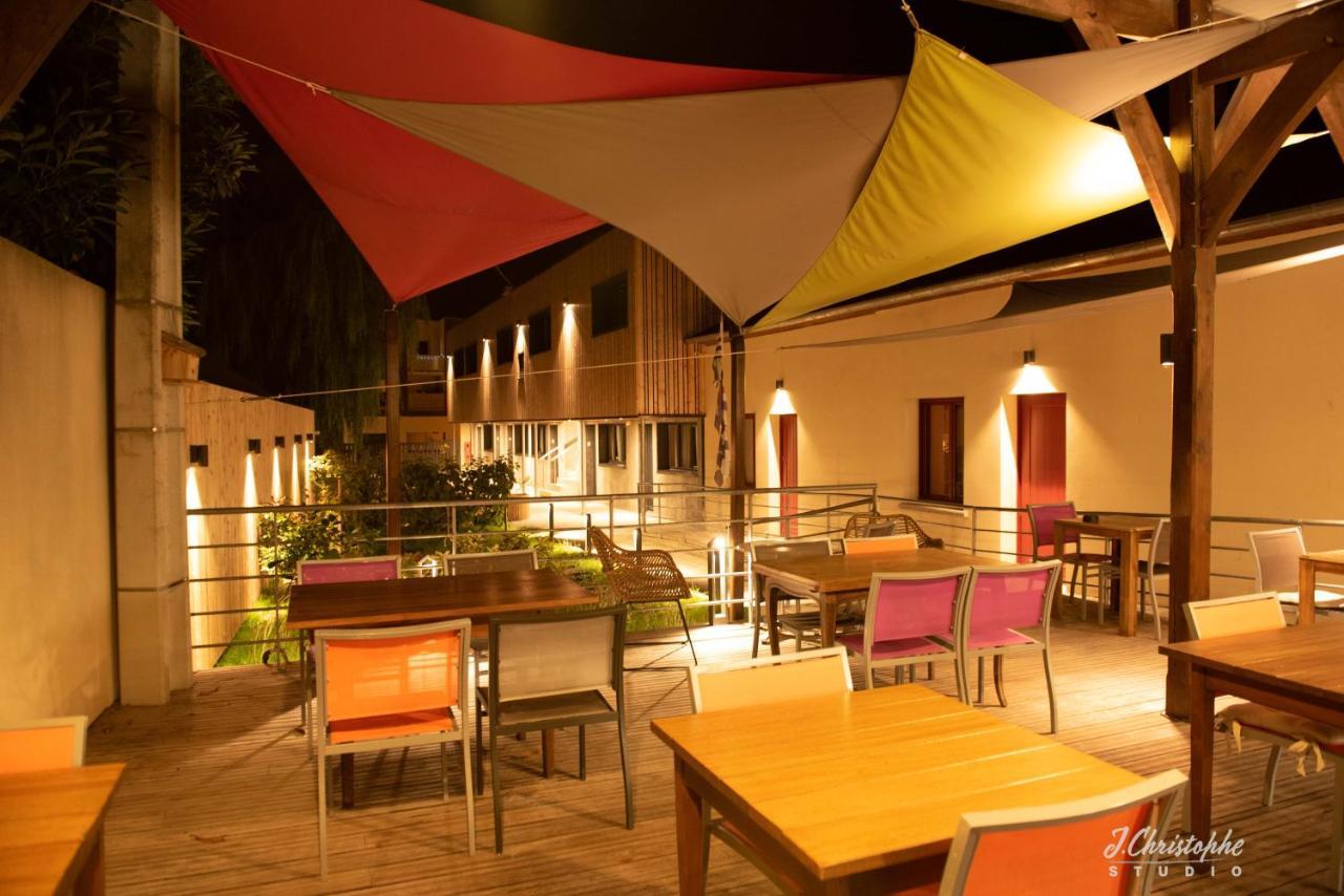 Logis - Hotel & Restaurant La Corne D 'Abondance Bourgtheroulde Exterior photo